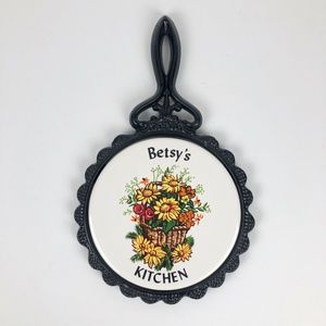 VTG Mid State 2 "Betsy's Kitchen" Tile Trivet